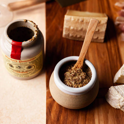 Pommery Moutarde De Meaux Coarse Grain Mustard in Ceramic Pot 100G ( BB 28/10/2026 )